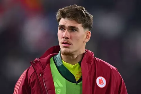 باريس سان جيرمان يخطف موهبة إيطالية شابة من روما